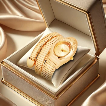 A women's gold fashionable and elegant boutique snake-pattern quartz watch