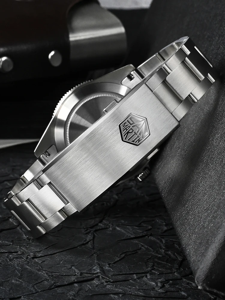 San Martin 39mm Luxury Mens Automatic Watch NH34 GMT Bidirectional Aluminum Bezel 10Bar Swim BGW-9 Sports Reloj Hombre SN0109
