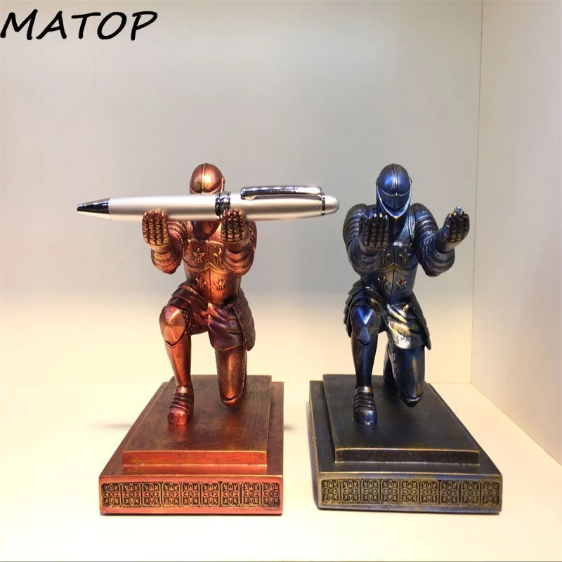 Executive Knight Pen Holder with helmet bronze statue pen holder