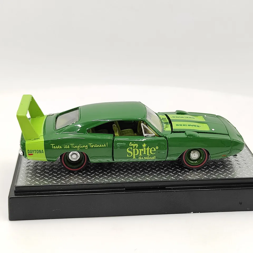 M2 Machines 1:64 Scale Diecast Alloy 1969 Dodge Charger Daytona