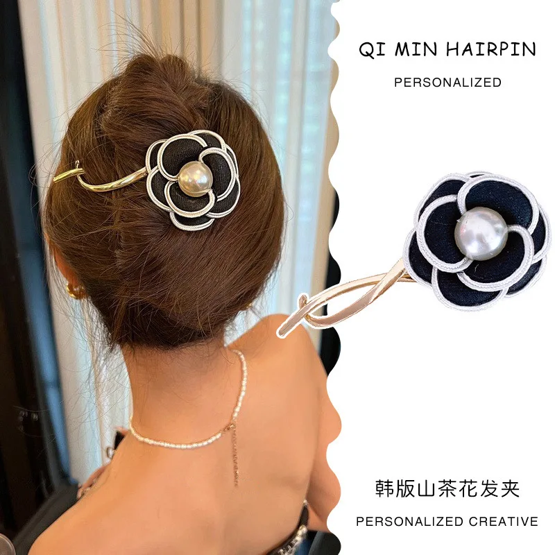 

Elegant Camellia Hair Claw Clip Women's Hair Bundle Hair Clip Headwear Metal Temperament Twist Clip Girls' Headwear Hair Clip