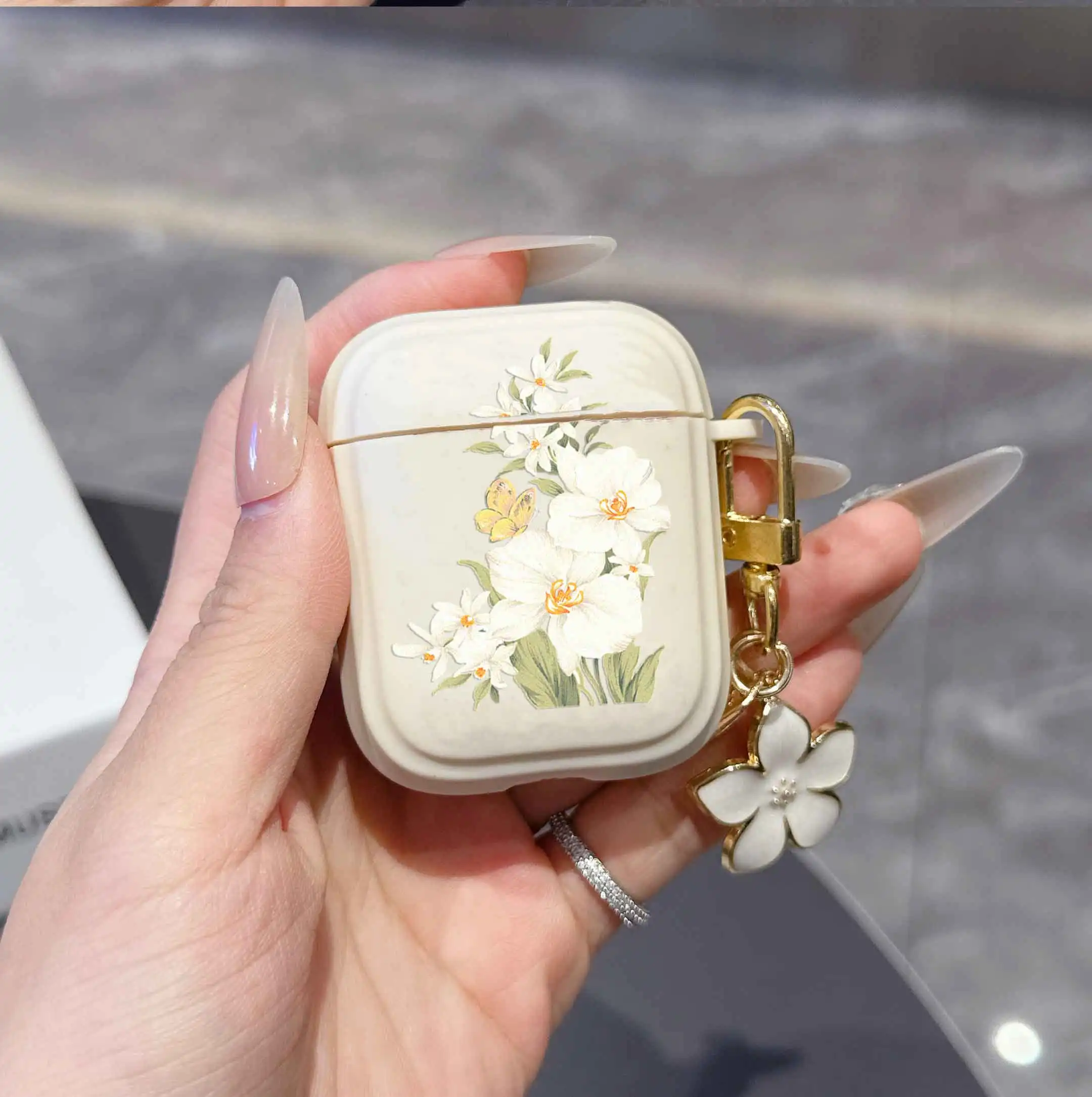 Adorable Protective Headphone Case with Hooks
