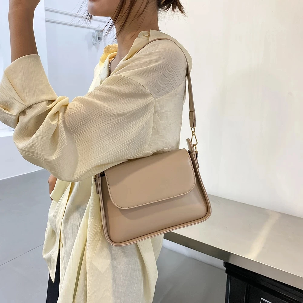 

Fashion Solid Color Small Square Flap Handbags Simple PU Leather Shoulder Underam Bags For Women Casual Ladies Shoulder Bags