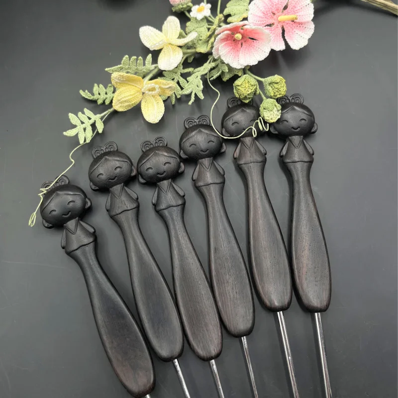 

Crochet Hooks Ebony Weaver Girl Carving Handle Stainless Steel Crochet Head Knitting Sweater Needles DIY Sewing Tools