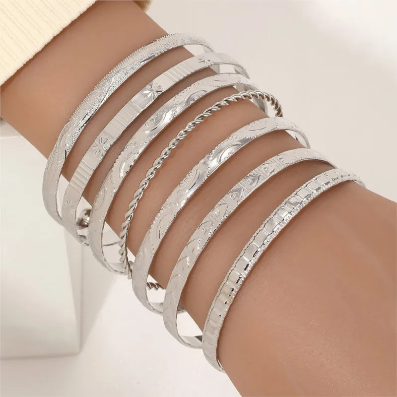 7pcs/set Vintage Golden Sun&Moon&Star Pattern Cuff Bangle&Bracelet for Women Prevent Allergy Vocation Bangles Party Jewelry Gift