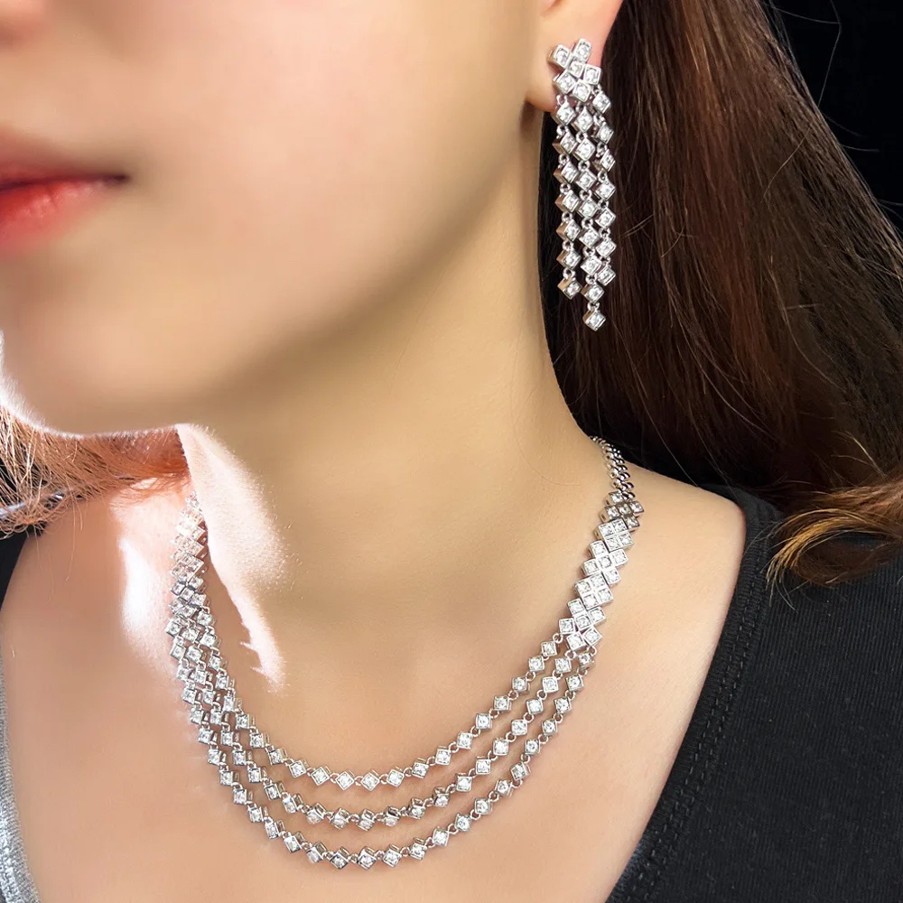 glint アクセサリー 3つセット ThreeGraces Elegant Shiny Pink Cubic Zirconia Luxury Big