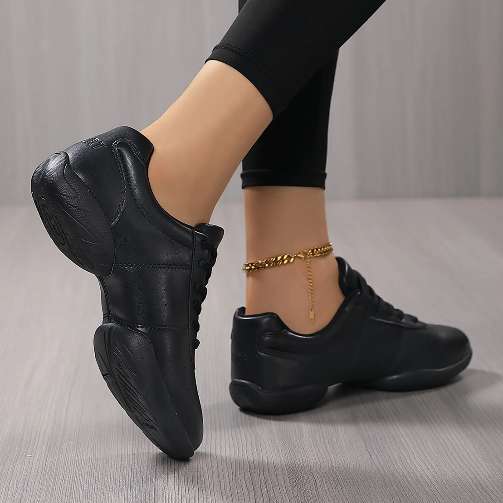 610Women's Leather Sports Shoes Lightweight Cheerleading Aerobics Sneakers Youth Teen Girls Non-slip Fitness Gym_desvips.com