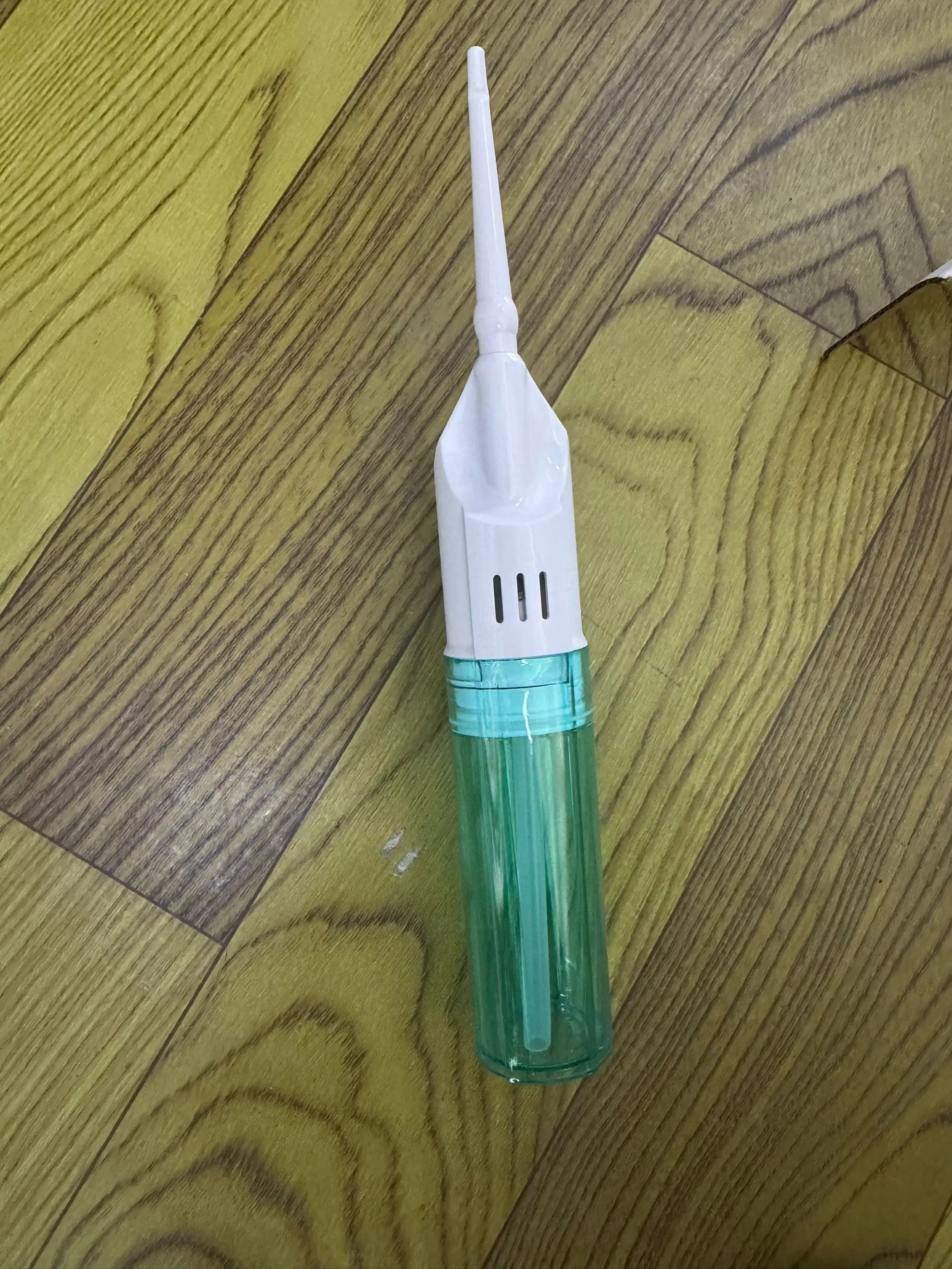 Portable High Pressure Oral Irrigator Teeth Clean Water Dental Floss Household Manual High Pressure Water Jet