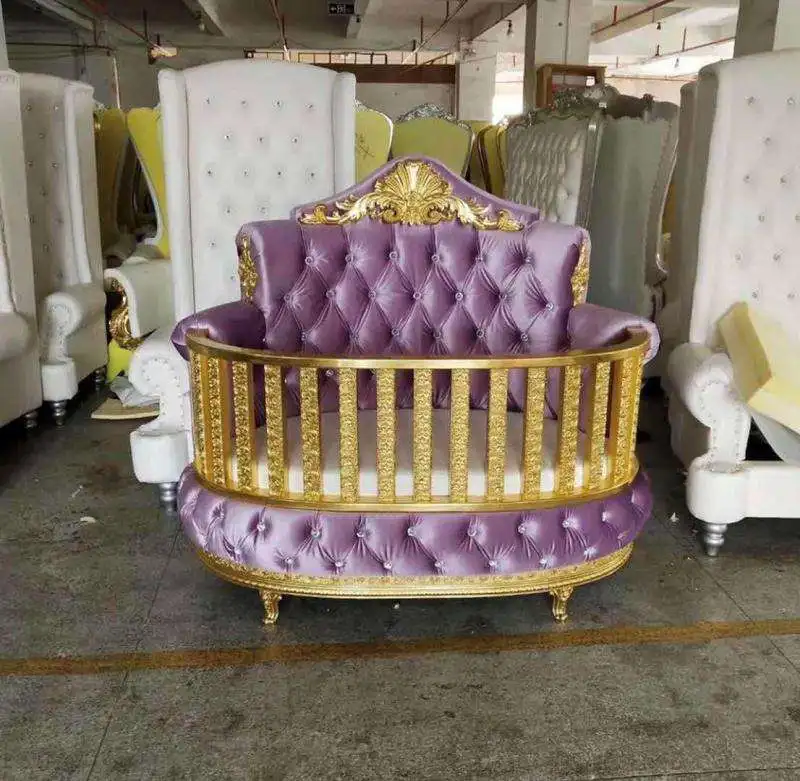 Luxury design baby crib with exquisite carving bed