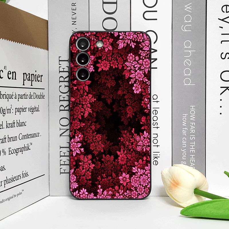 Vibrant Retro Floral Pattern Soft Phone Case