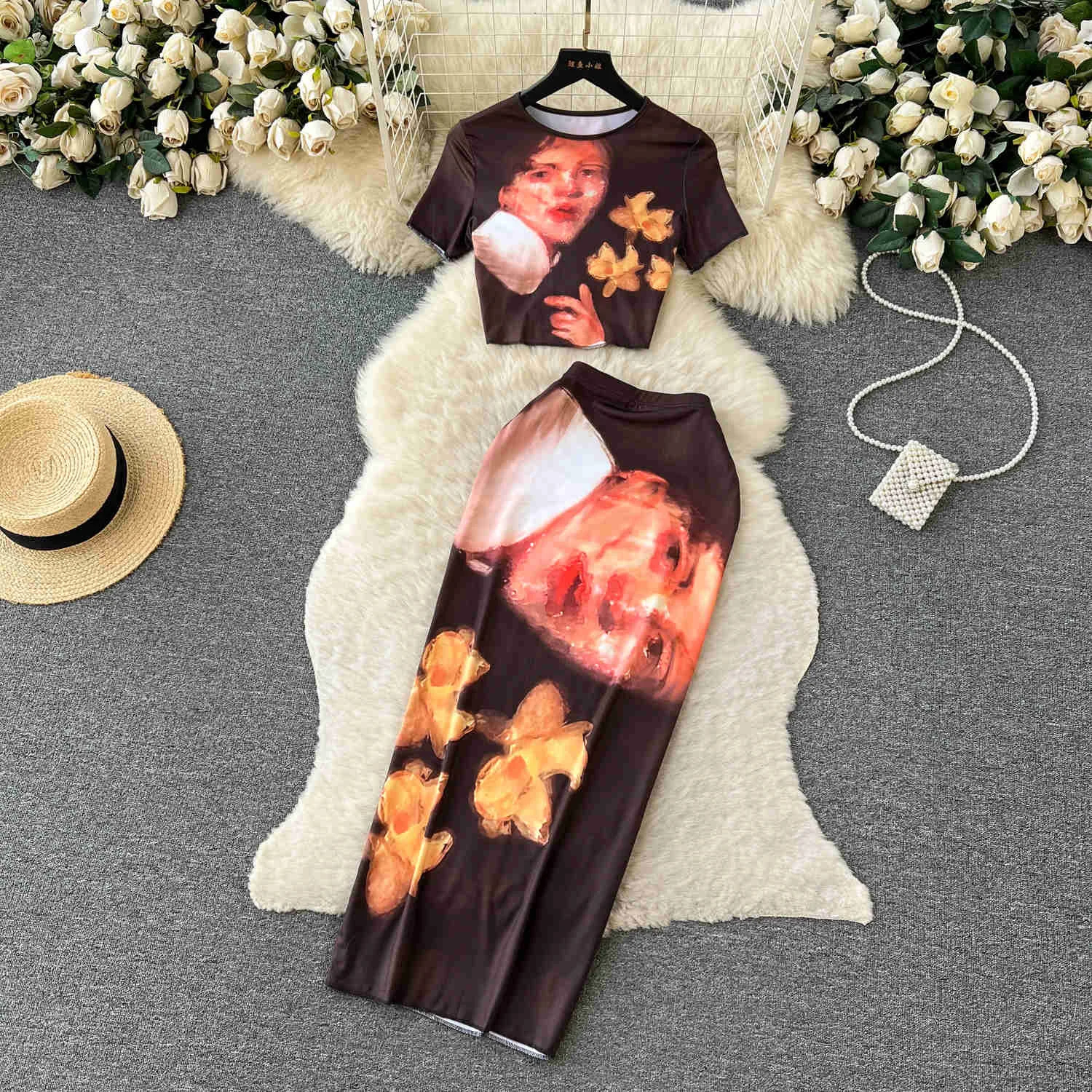 

New Summer Retro Printed 2 Pieces Set for Women Chic O Neck Short Sleeve Crop Top and High Elastic Waist Long Pencil Skirt Suits