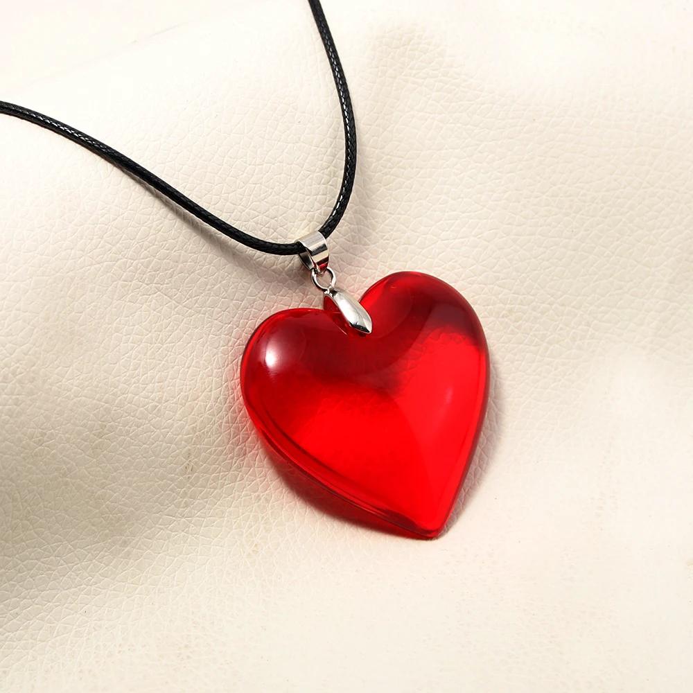 

Red Glass Crystal Love Heart Pendant Necklaces for Women Hot Girls Harajuku Korean Necklace Choker Sweet Cool Jewelry 2023