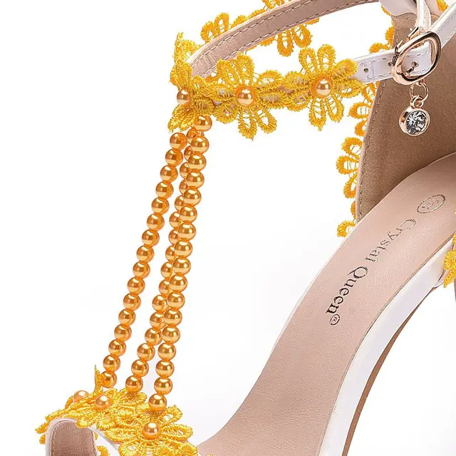 Crystal Queen Women Sandals Flowers Pearl Stilettos Bridal 9cm Evening Party High Heels Bridal Pumps Wedding Shoes 16