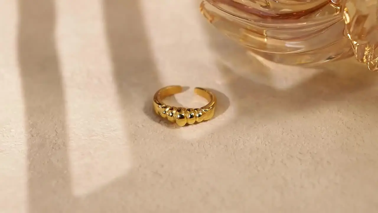 TOSOKO персонализированное открытое кольцо с короной женское нишевое из титановой