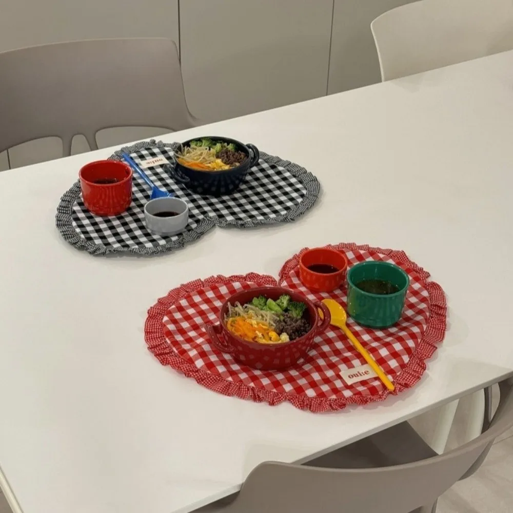 New Heart-shaped Placemats Dining Table Plaid Loving Western Food Mats Decorative Pleated Lace Water Cup Mat Home Decor - 4
