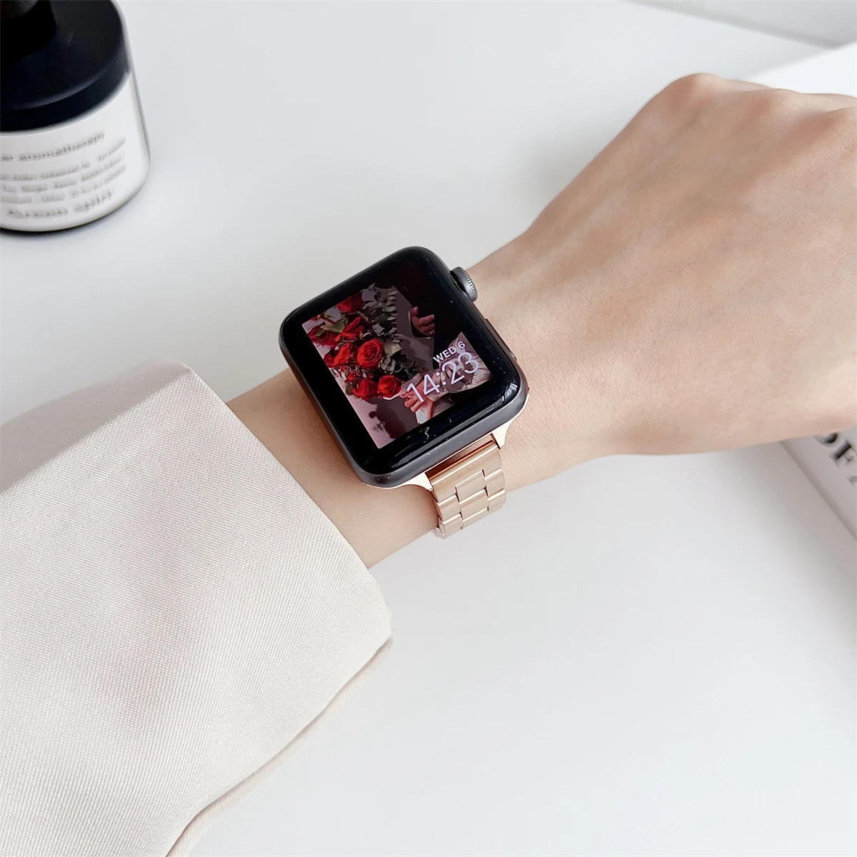 Watch Band For iWatch 42/44/45/46/49mm 38/40/41mm Metal Fashion Watch Strap for Watch Series Ultra2 Series 10/9/8/7/6/5/4/3/2/1_voghion.com