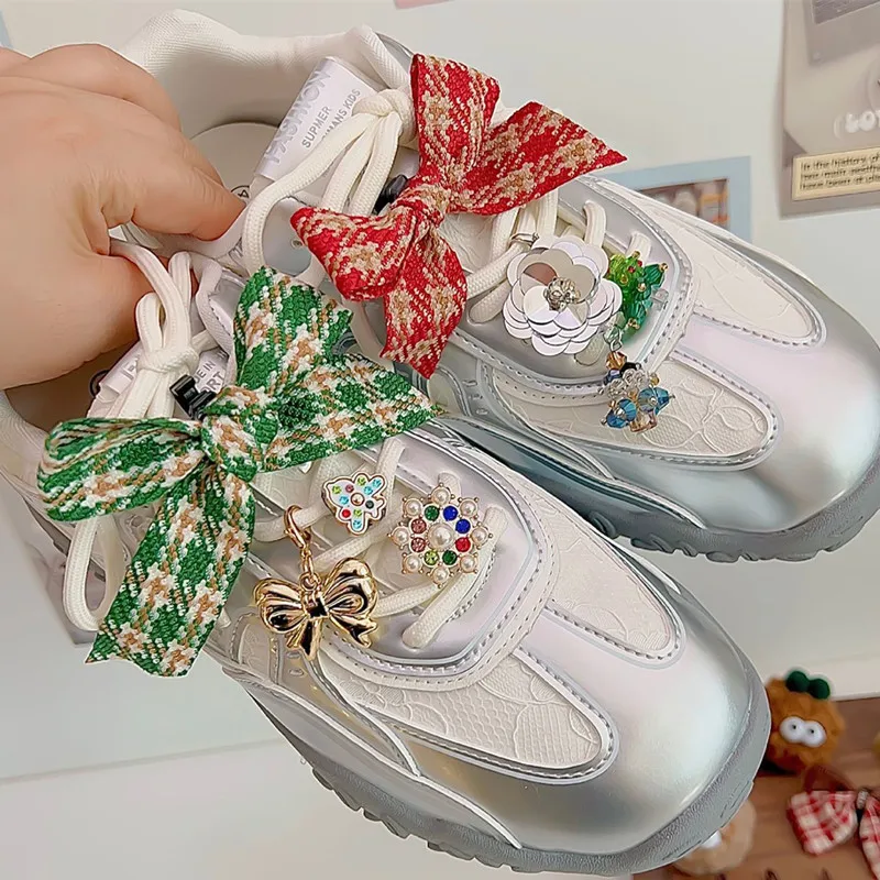 Herbst Winter Weihnachten Schnürsenkel Schnalle Leder Hairball Plüsch Bogen Ornamente Männer Frauen Persönlichkeit Casual Schnürsenkel Dekorative – Detail 9