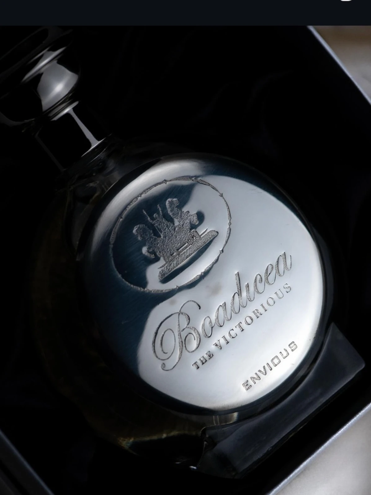 Eau de toilette uomo profumo romantico sandalo e oud legnoso_voghion.com