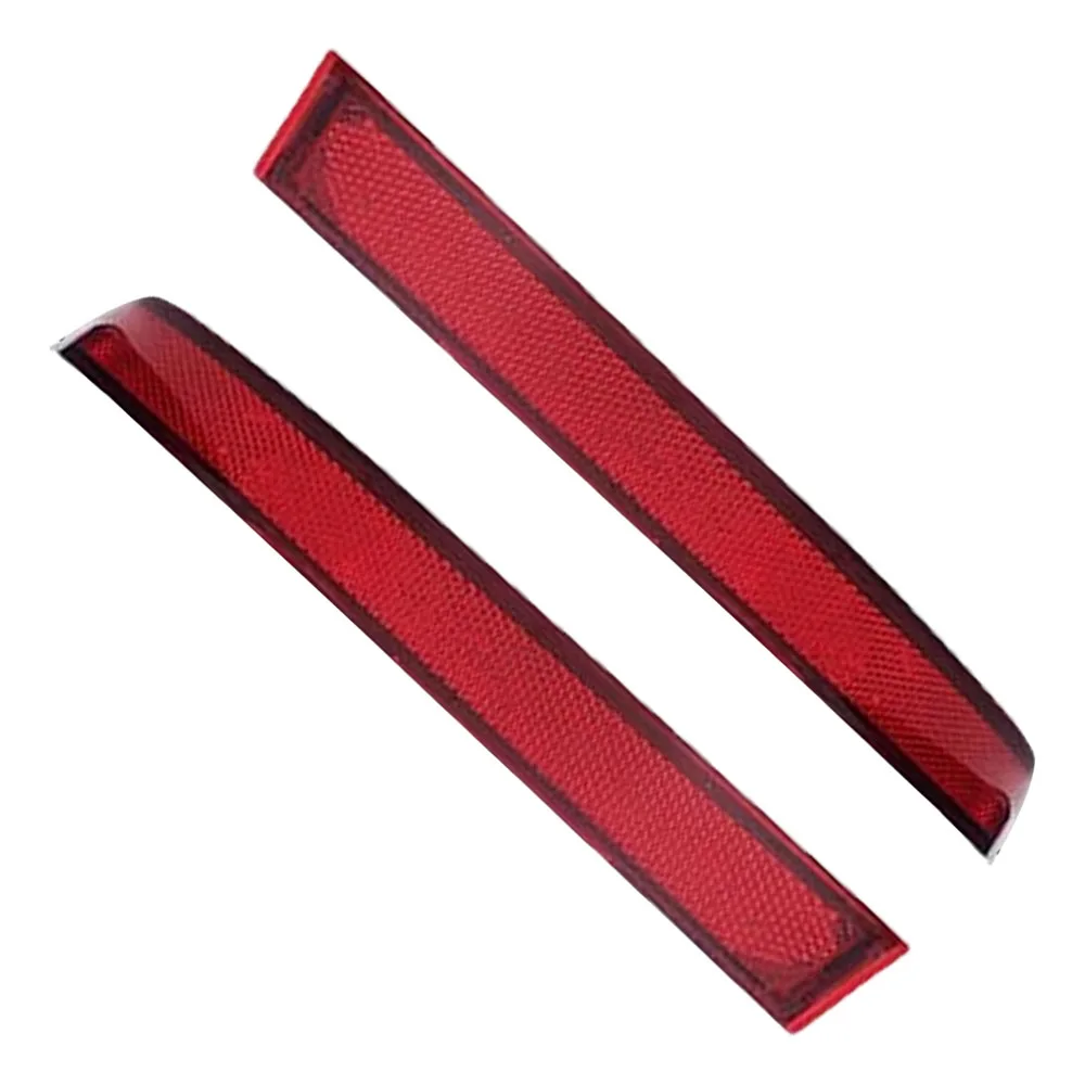 Bumper Reflector Light For VW Touran 2006 2007 2008 2009 2010 Car-Styling Rear Bumper Reflector Light 1T0945105A 1T0945106A Car Bumper Spoiler Bumper Strip Car Rear Bumper Lip Car Rear Bumper Cover