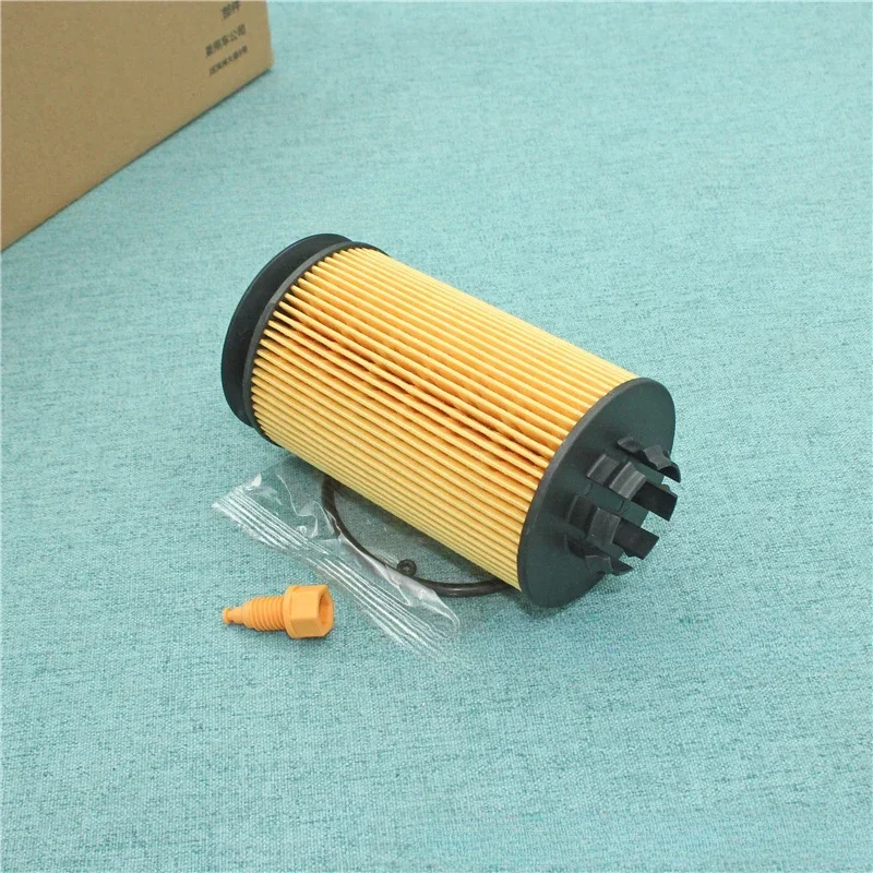 Car Oil Filter Car Filter QC000001 Engine Oil Filter Mitsubishi Fuso Canter 2012-