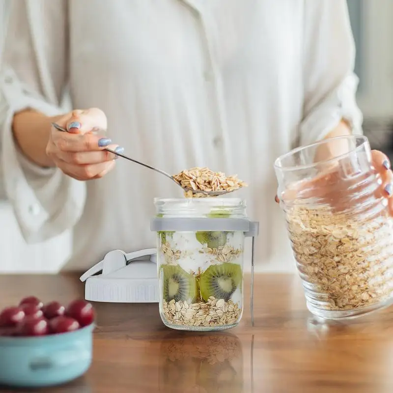 https://ae01.alicdn.com/kf/S90fbf45d546444feb1542ee0dba2dc74Y/Overnight-Oats-Jars-10oz-Yogurt-Parfait-Containers-With-Lid-And-Spoon-Large-Capacity-Glass-Oats-Jars.jpg