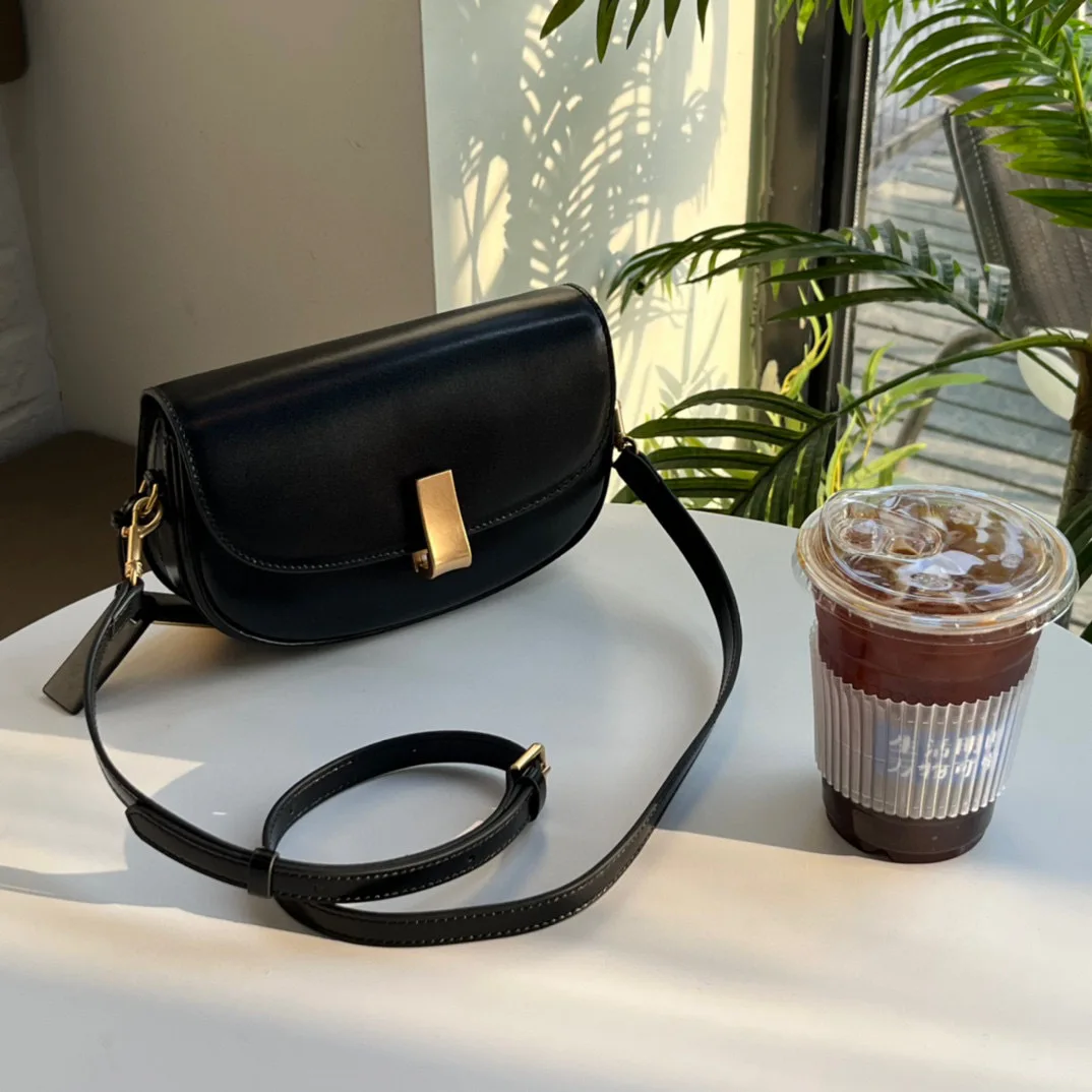 

FIRMRANCH Korea-Chic Brand High Quality Cowhide Half Moon Design Woman Shoulder Underarm Saddle Bag Crossbody Flip Latch Purse