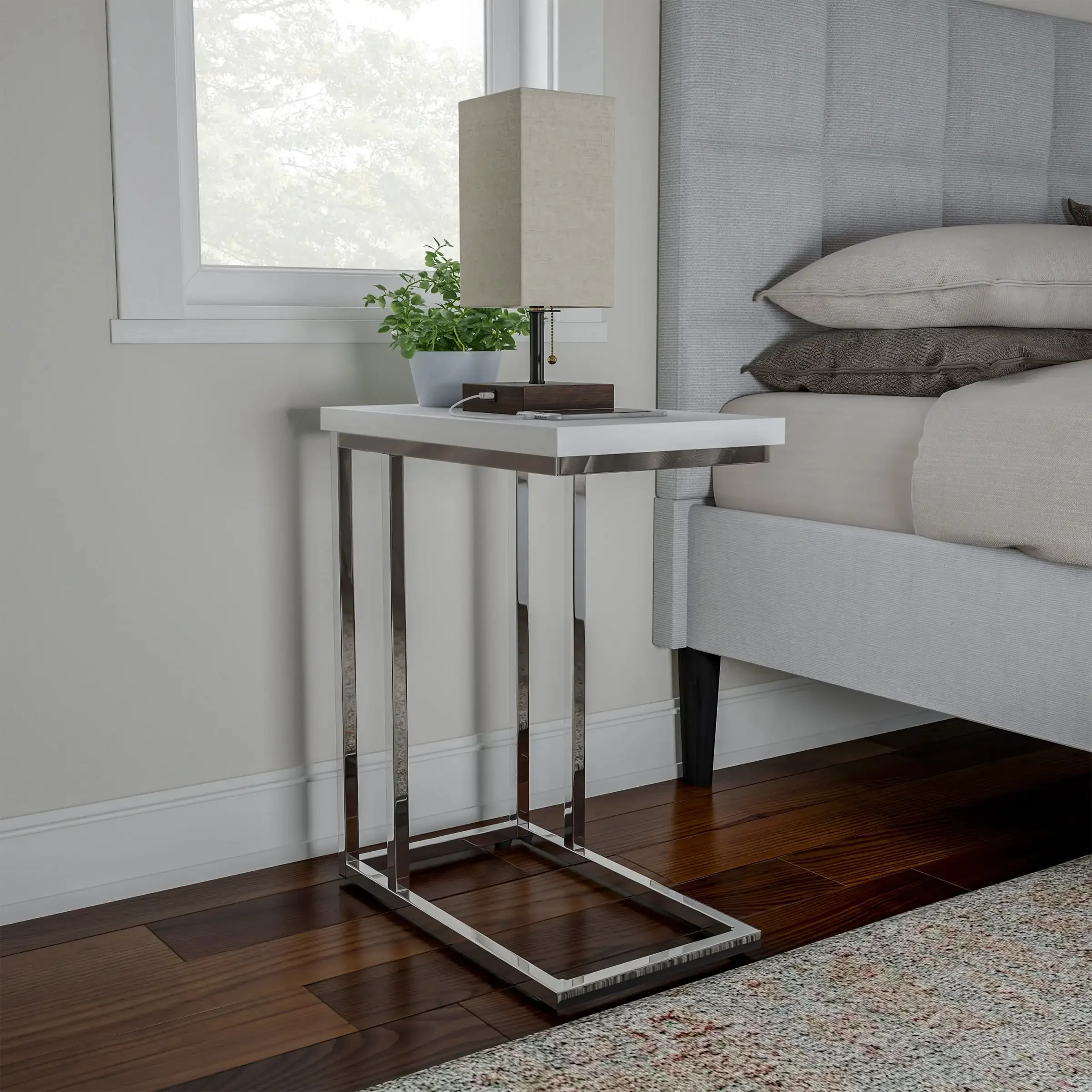 

Lavish Home C-Shaped Side Table, White/Silver