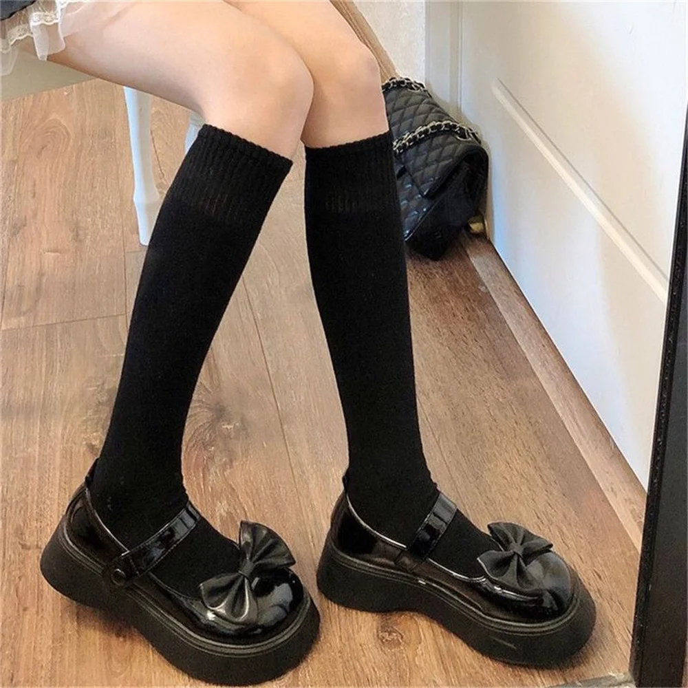 Women's Solid Color Breathable Casual Socks - Fashionable and Comfortable