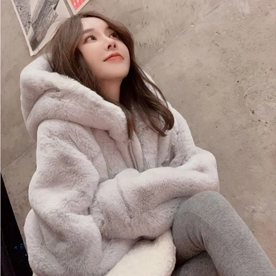 Faux mink fur jackets for women 2023 thickened mink Fleece Coats korean version Loose faux rabbit Plush Hooded shaggy fur coat