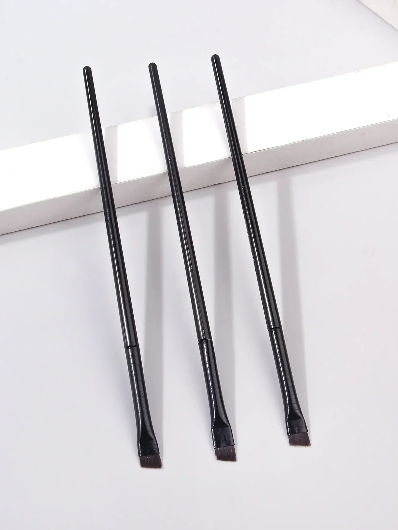 플랫 아이라이너 메이크업 브러쉬 슈퍼 얇은 각진 아이라이너 눈썹 메이크업 브러쉬 전문가용 정교한 미세 눈썹 메이크업 도구