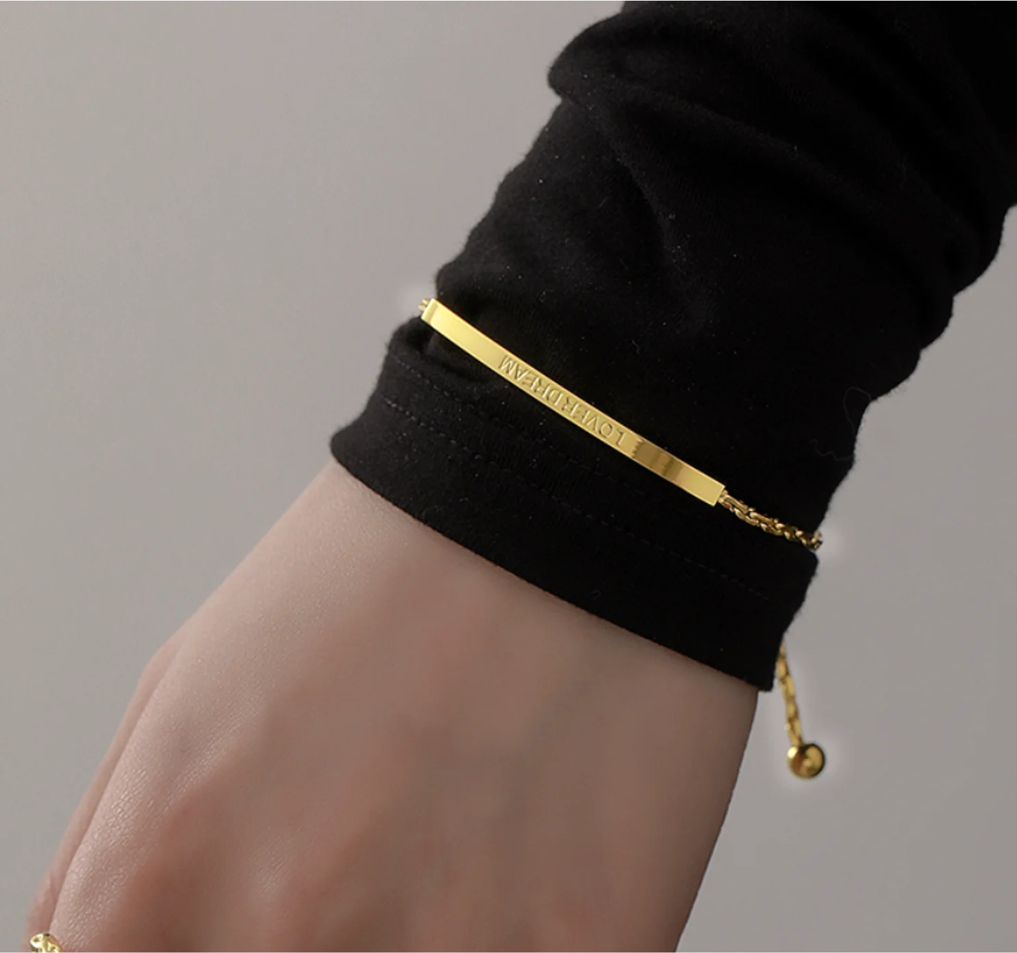 

2022 new Adjustable Titanium steel non fading simple retro Engraved Bracelets for women Fashion Jewelry