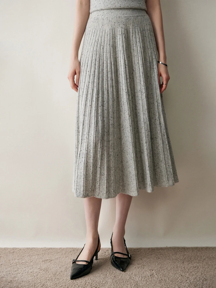 Chic Cashmere Skirt - Lifestyle 18