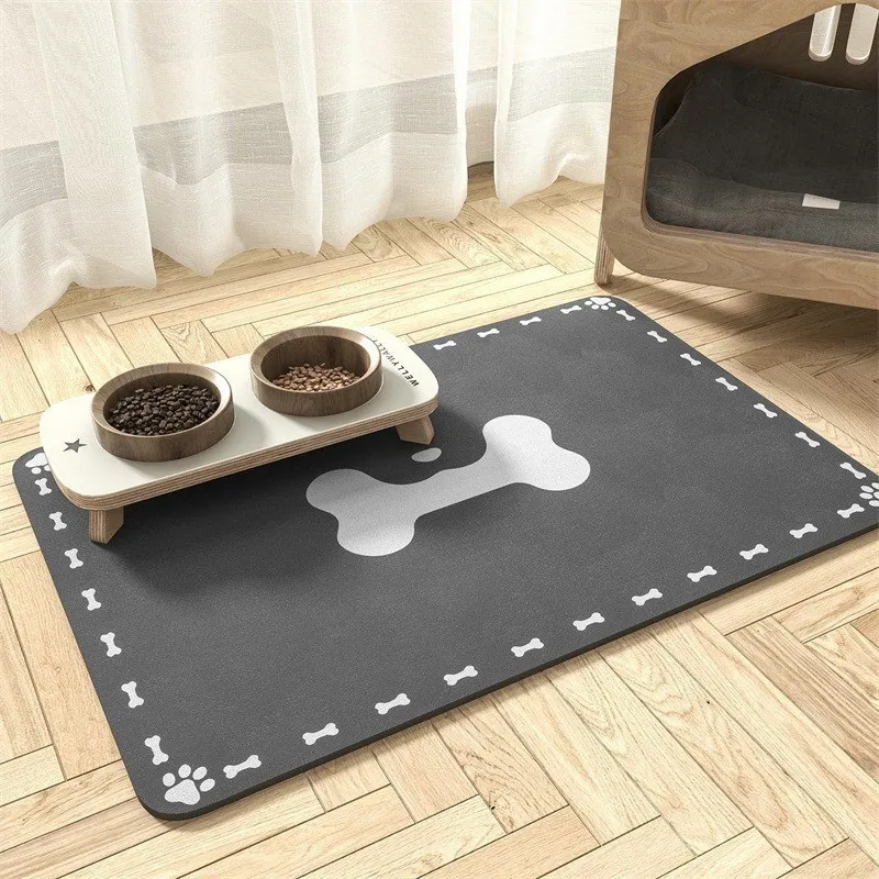 Absorbent Waterproof Pet Feeding Mat 2