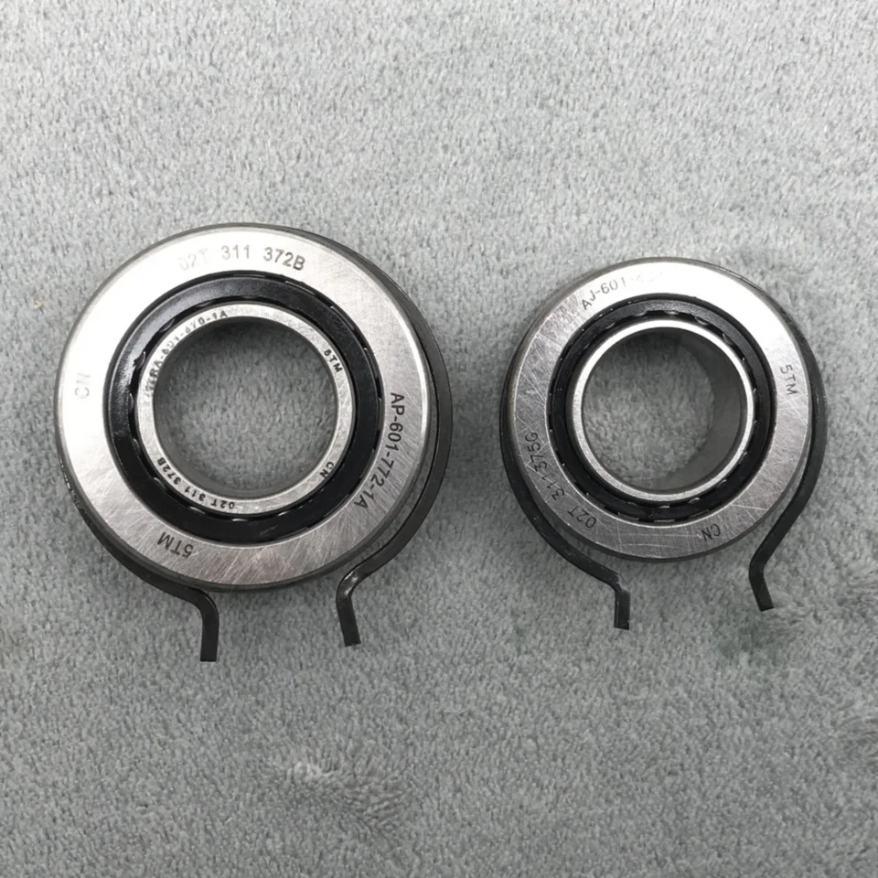 ホアン　2台 VTA-35831-VUG.jpg