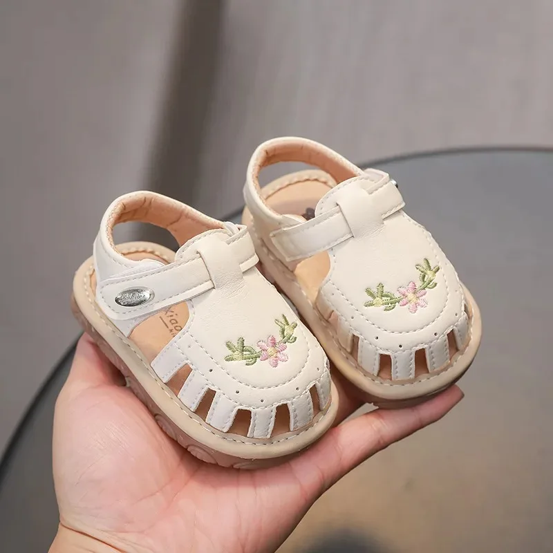 Summer Girls Sandals Cute Flower Embroidered Anti-slip Soft Sole Shoes for 0-1 Year Old Baby First Walkers Kid Outdoor Shoes