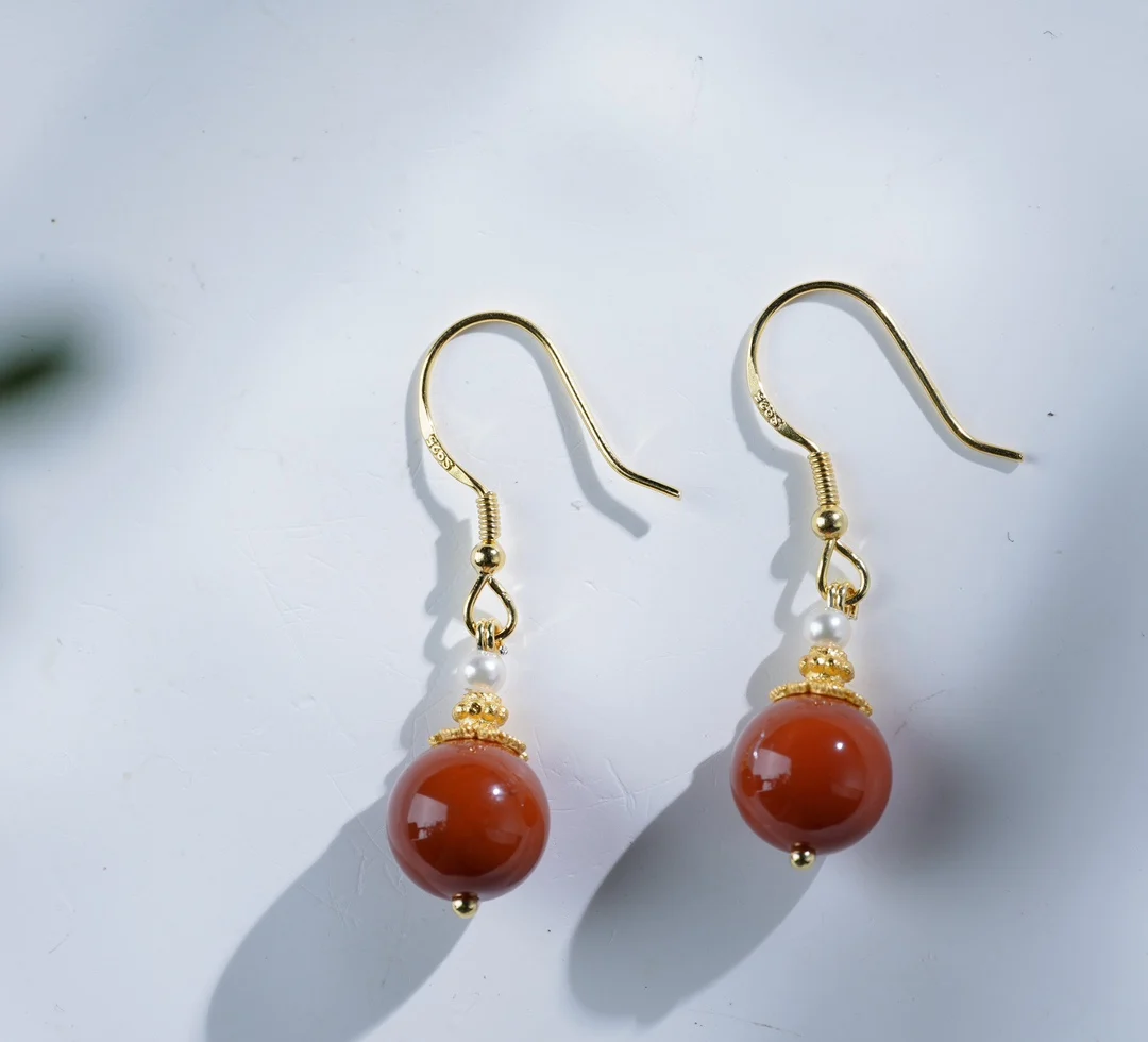 

0.9 Full of Meet South Red Ear Hook, Hot Pearl Embedding, Elegant Retro Simple Chinese Style Earrings for Women Gentle