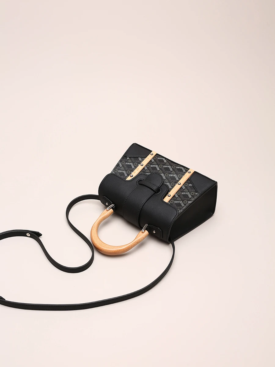 حقيبة يد كلاسيكية فاخرة بتصميم أسنان الكلب، تتميز...