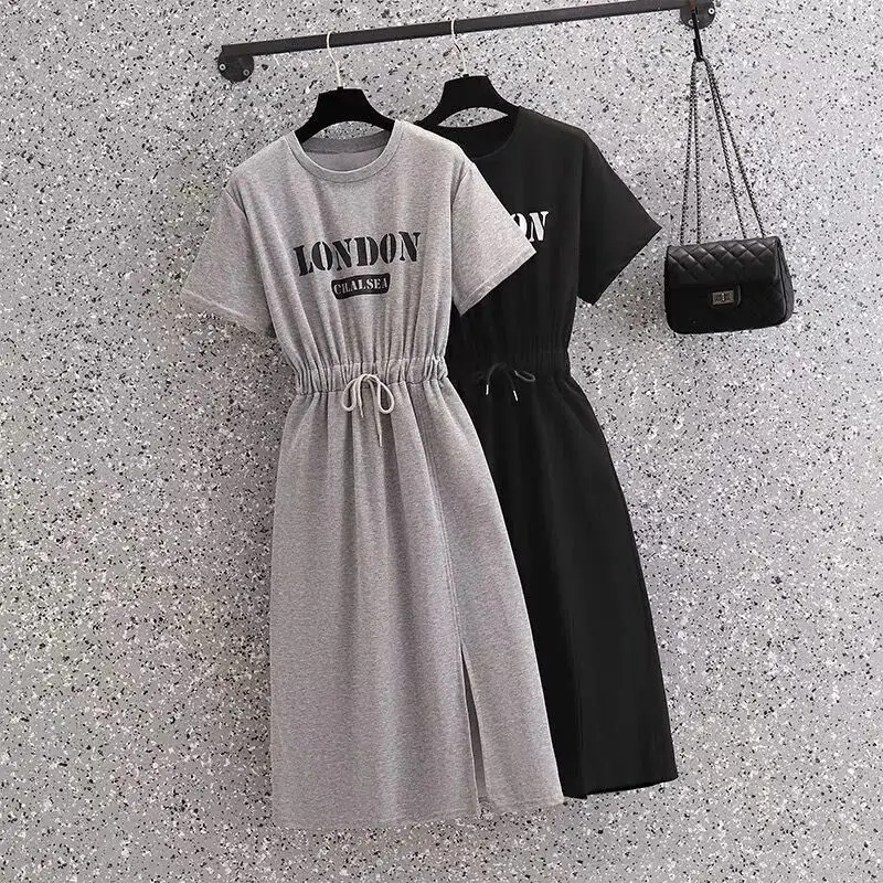 

Summer casual dress with a large waistband, split drawstring for slimming effect, a design that is over the knee