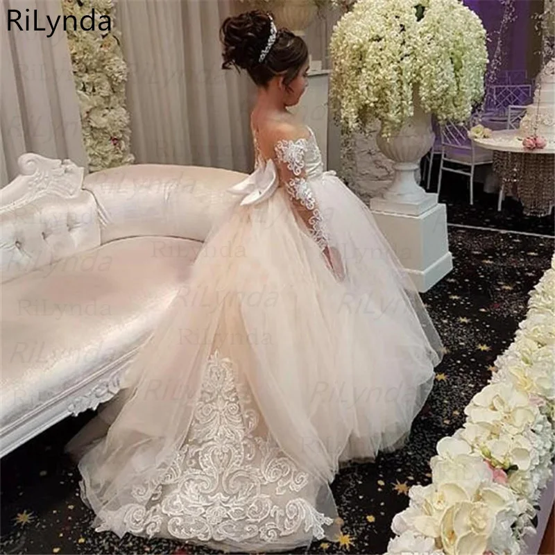 

Flower Girl Dresses For Weddings Princess Lace Long Sleeve Backless Holy First Communion Gowns Party Pageant Dress For Girls