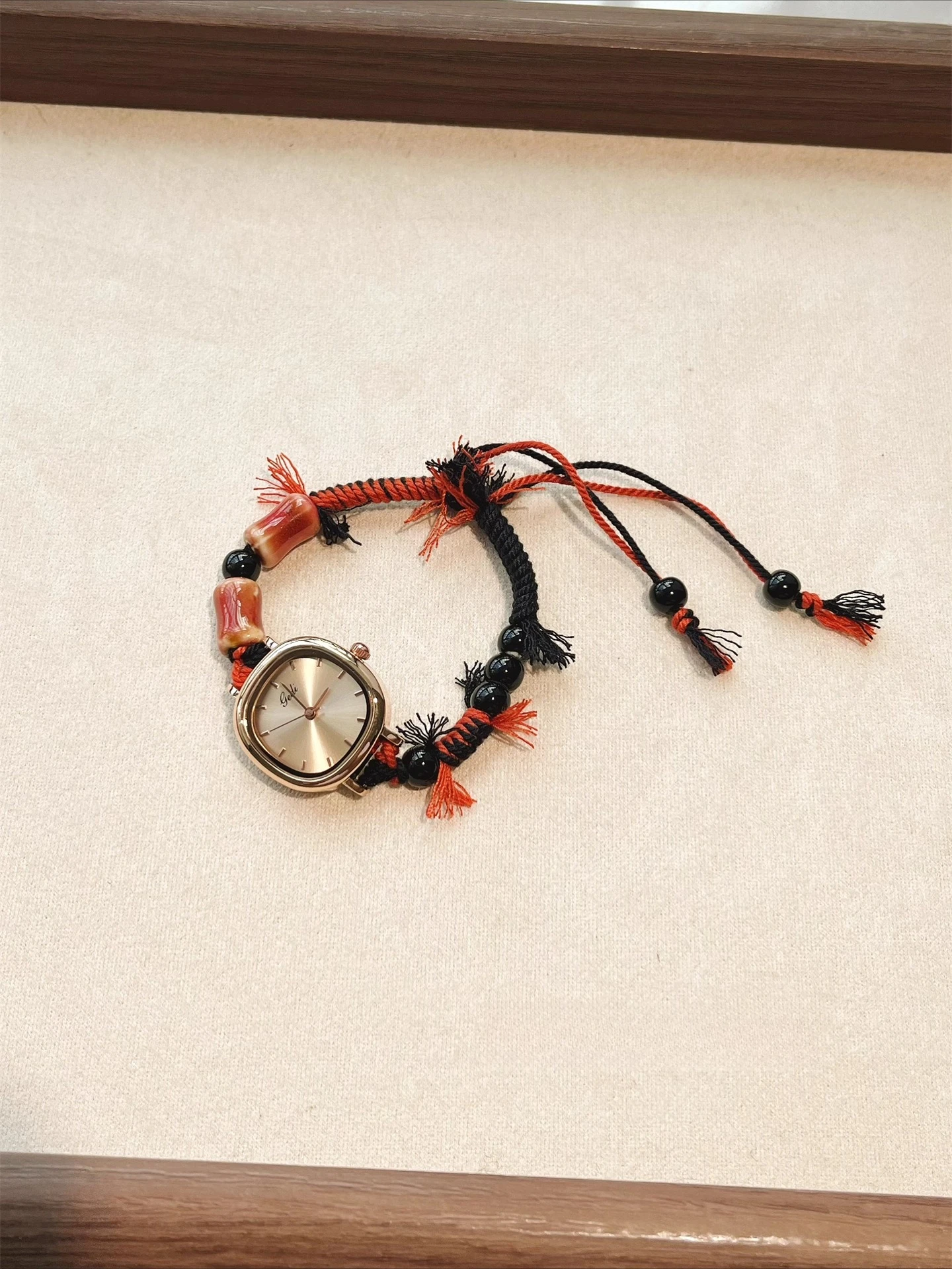 Creative Design Watch for Women: Light Luxury, Sophisticated Elegance, Compact Square Dial, Exquisite Bracelet Strap - 5