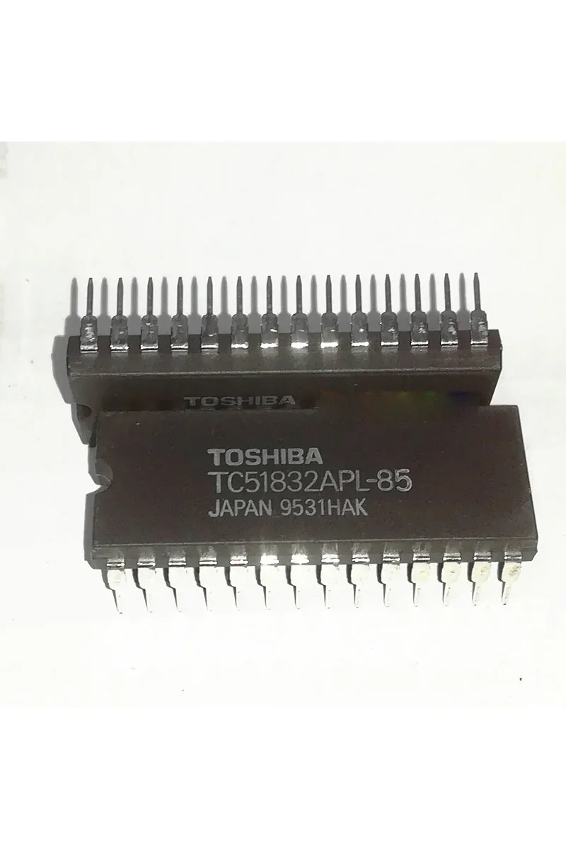 Интегральная микросхема Toshiba TC51832APL-85 для CLP550 CLP530