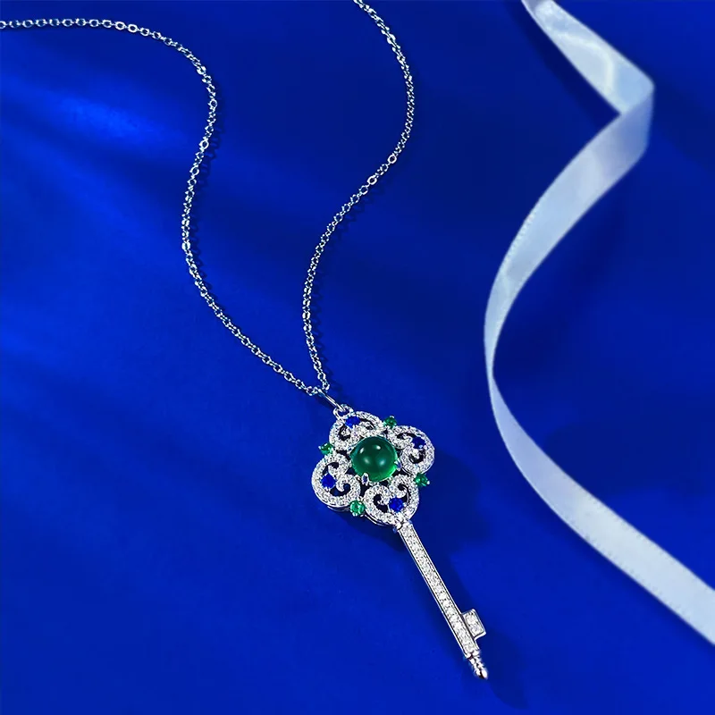 New 925 Silver Emerald Jade Marrow 6.0mm Key Pendant New Middle Ages Necklace for Women