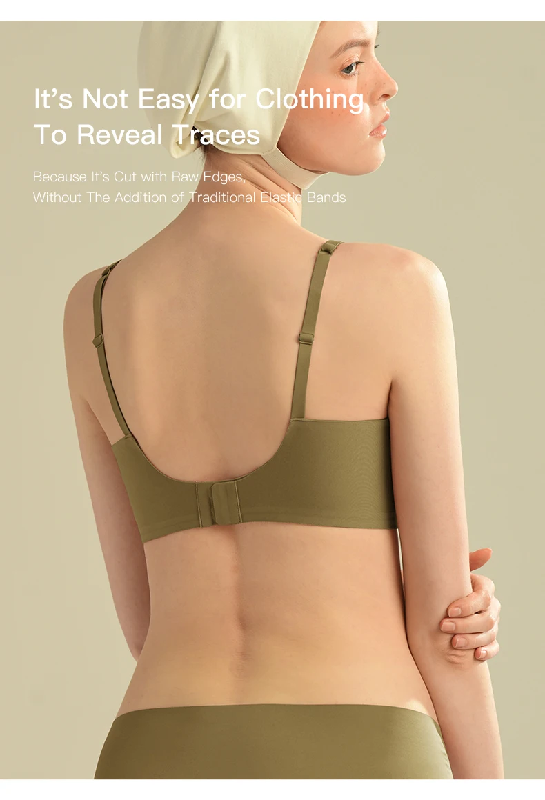 Plus Size Wireless Bra - Seamless Push Up Padded Plunge Bra with Adjustable Straps
