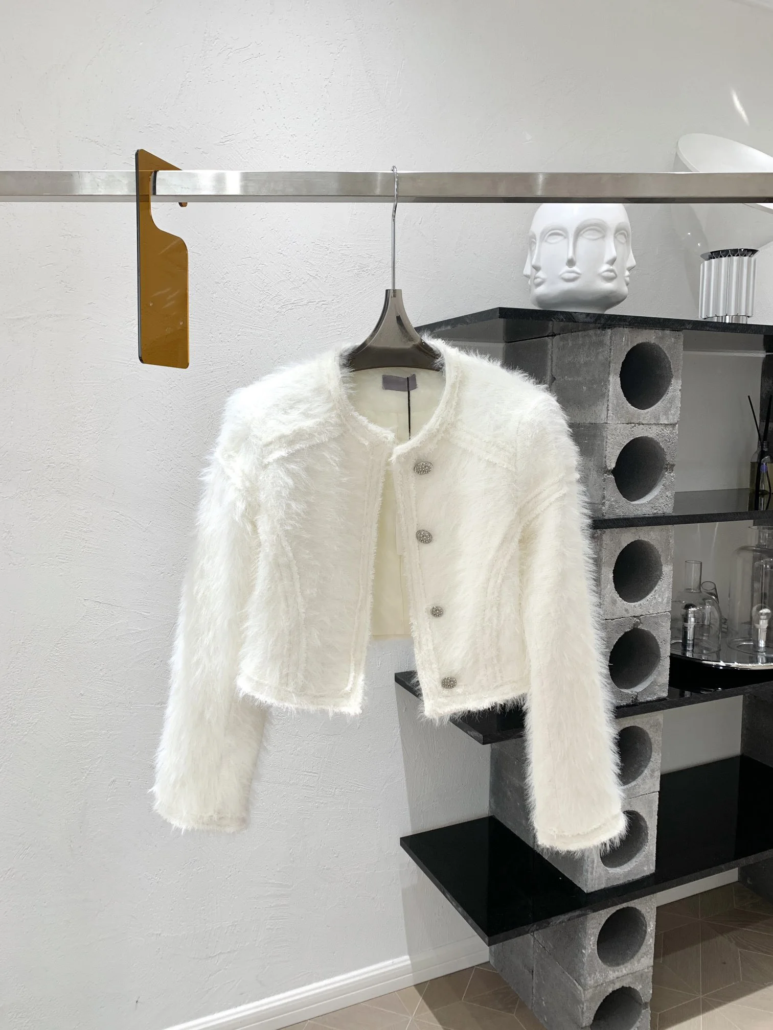 

Early autumn new style, small fragrant wind coat, hair feel natural fluffy, smooth and elastic, fluffy and warm