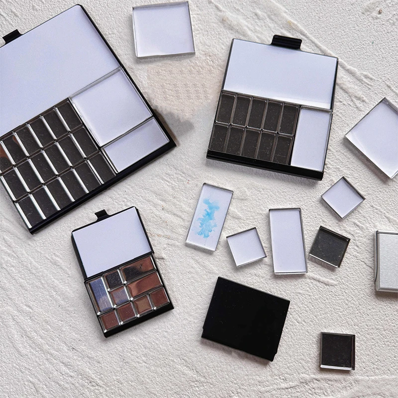 Magnetic Travel Paint Palette 3