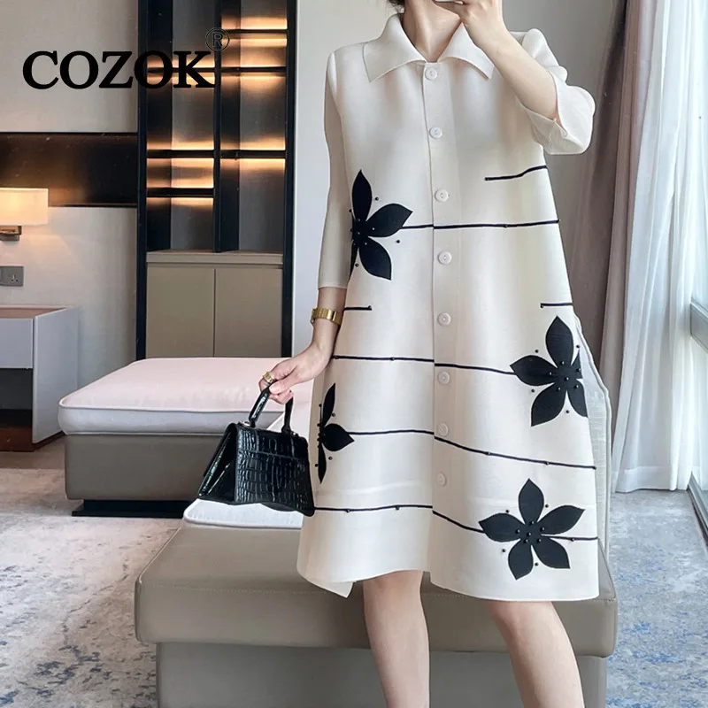 

COZOK, плиссированное женское весеннее Новое однобортное платье контрастных цветов с отложным воротником, элегантное тонкое платье средней длины WT655