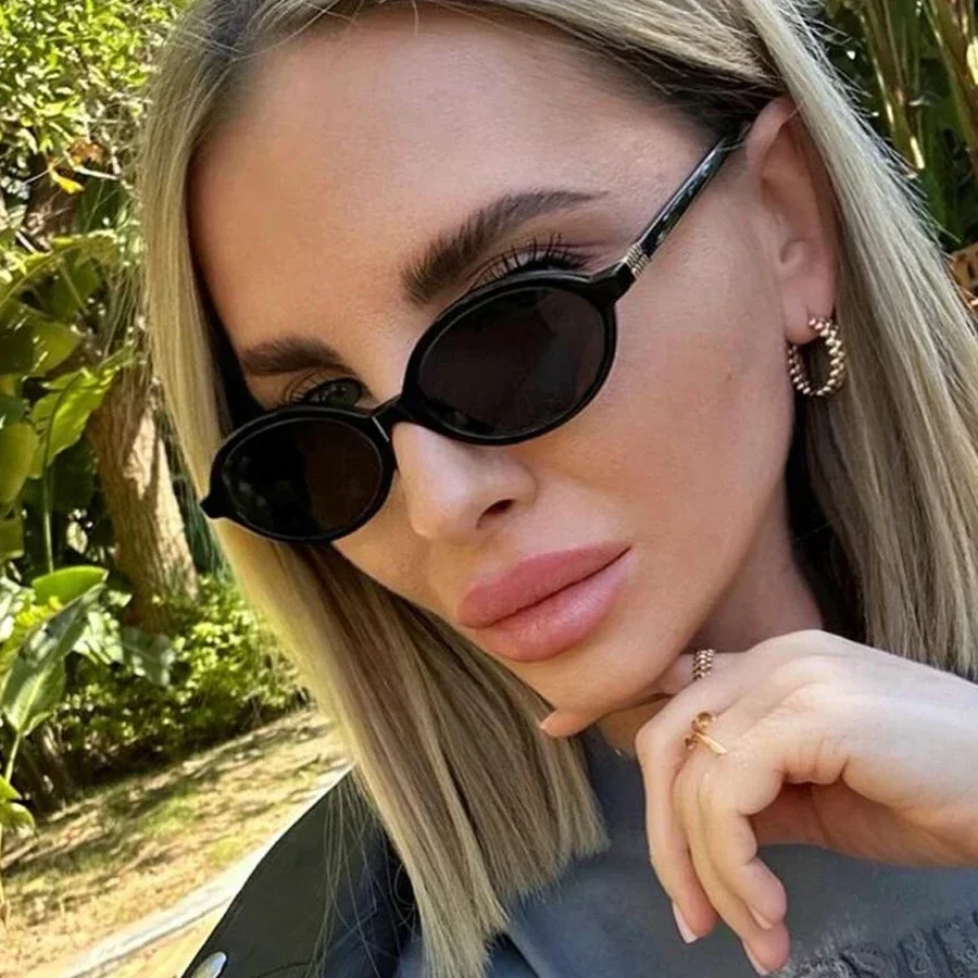 2025 �Ż� ��Ƽ�� ���� ���� �귣�� ���۶� ������ �Ż� �м� ����� �׶��̼� ���۶� ���� Y2K ���� �߿ܿ� ���۶�