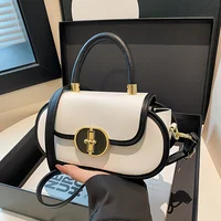 Sac à bandoulière carré élégant pour femme, style luxueux haut de gamme, design unique, sac à main multifonctionnel décontracté pour le travail et les week-ends 1