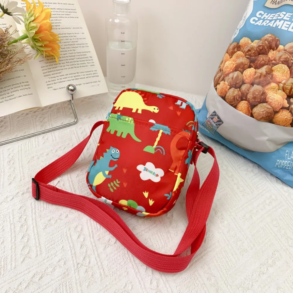 Cartoon Männer Frauen Dinosaurier Umhängetaschen Leinwand Tasche Make-up Tasche Telefon Tasche Kosmetik tasche Hüft tasche Brusttasche – Detail 15