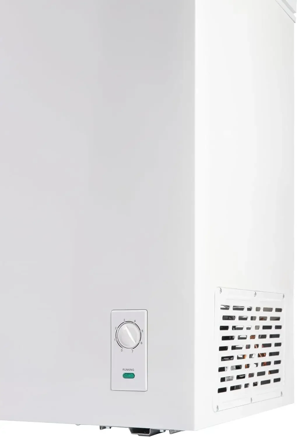 7.0 Cu. Ft. Chest Freezer, Holds Up To 245 Lbs. of Frozen Food with Organizer Basket, BCFK706, White